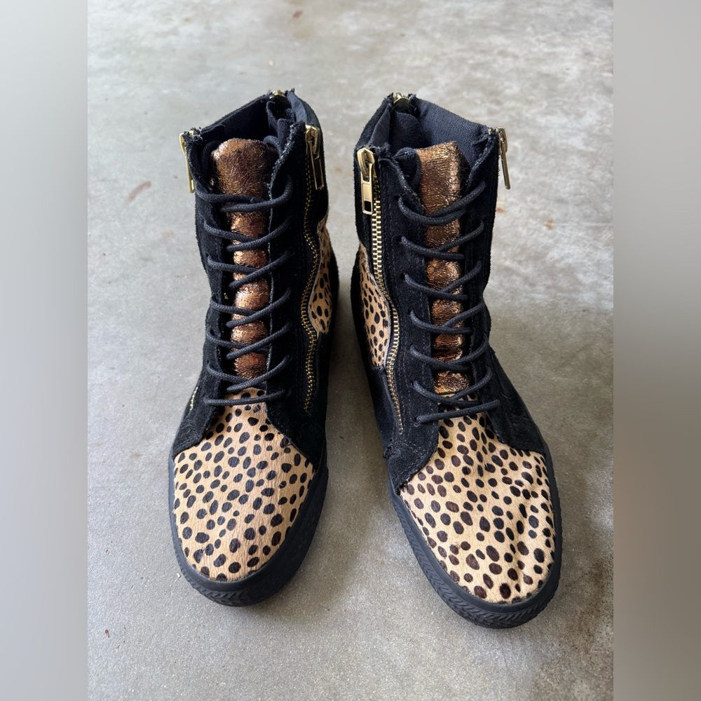 Betsey Johnson sneakers Nathan. - Leopard Multi Sneakers Calf Hair Leather